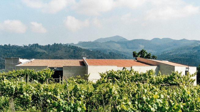 Javier Mariño. Estudio de arquitectura. Baiona. Vivienda unifamiliar aislada. Mondariz. 1997-2001