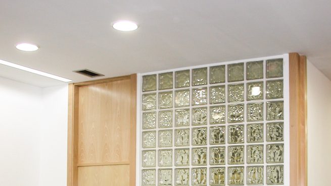 Javier Mariño. Estudio de arquitectura. Baiona. Reforma local comercial. Clínica veterinaria Santa Mariña. Redondela. 2005-2006